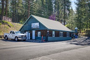 Lakefront Bliss: Coeur D'alene Cabin w/ Dock!