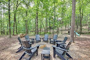 Family-friendly Broken Bow Home w/ Deck & Grill!