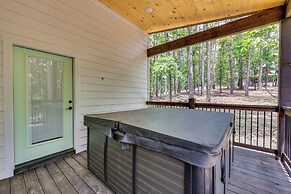 Family-friendly Broken Bow Home w/ Deck & Grill!