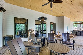 Family-friendly Broken Bow Home w/ Deck & Grill!