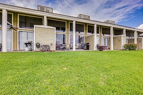 Beautiful Waterfront Condo on Lake Conroe w/ Dock