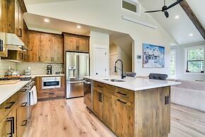 Government Camp Vacation Rental w/ Private Hot Tub