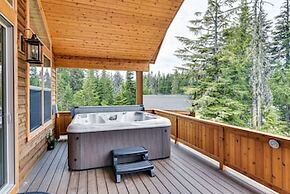 Government Camp Vacation Rental w/ Private Hot Tub