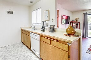 Pet-friendly Santa Maria Condo w/ Balcony!