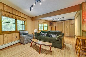 Traditional Blakeslee Chalet: Deck & Lake Access!