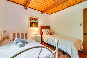 Traditional Blakeslee Chalet: Deck & Lake Access!