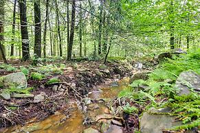 Traditional Blakeslee Chalet: Deck & Lake Access!