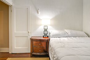 Pet-friendly Home w/ Yard, Near Downtown Royal Oak