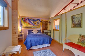 Secluded Berkeley Springs Home w/ Fire Pit + Deck!