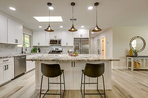 Sun City Retreat w/ Patio Near Golfing & Hiking!