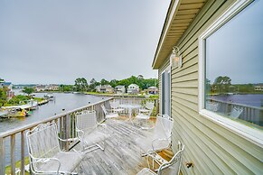 Waterfront Outer Banks Home w/ Beach Access