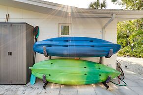 Osprey Vacation Rental w/ Kayaks: 4 Mi to Beach!