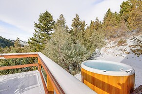 Secluded Livingston Retreat w/ Deck + Fire Pit!