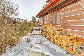 Secluded Livingston Retreat w/ Deck + Fire Pit!