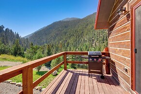 Secluded Livingston Retreat w/ Deck + Fire Pit!