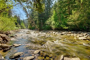 Secluded Livingston Retreat w/ Deck + Fire Pit!