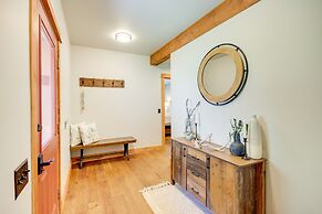 Secluded Livingston Retreat w/ Deck + Fire Pit!