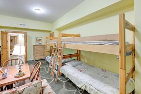 Topton Cabin w/ Hot Tub - 6 Mi to Nantahala Lake!