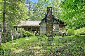 Topton Cabin w/ Hot Tub - 6 Mi to Nantahala Lake!