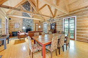 Topton Cabin w/ Hot Tub - 6 Mi to Nantahala Lake!