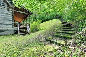 Topton Cabin w/ Hot Tub - 6 Mi to Nantahala Lake!