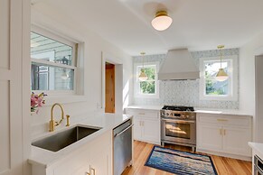 Downtown Bar Harbor Rental Home ~ 1 Mi to Acadia!