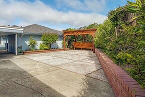 Stunning Bay-view Home in Kensington!