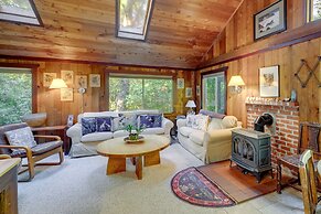 Enchanting Arch Cape Retreat w/ Hot Tub, Fireplace