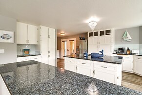 Coastal Bandon Vacation Rental: Walk to Beach!