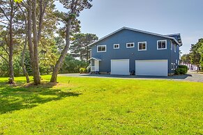 Coastal Bandon Vacation Rental: Walk to Beach!