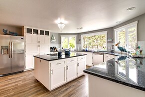 Coastal Bandon Vacation Rental: Walk to Beach!