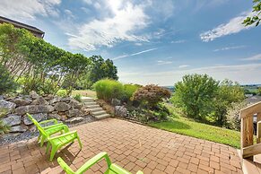 Mountville Rental w/ Private Patio & Gas Grill!