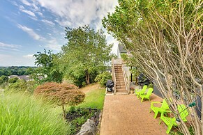 Mountville Rental w/ Private Patio & Gas Grill!