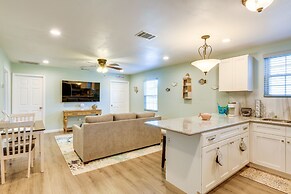 Heron Bay Cottage w/ Patio in Rockport!