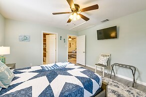 Heron Bay Cottage w/ Patio in Rockport!