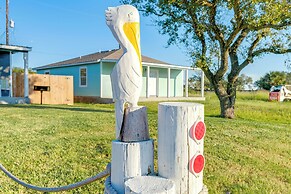 Heron Bay Cottage w/ Patio in Rockport!