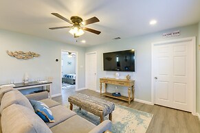 Heron Bay Cottage w/ Patio in Rockport!