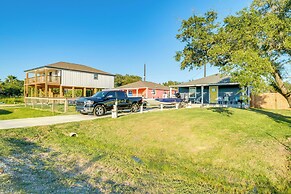 Heron Bay Cottage w/ Patio in Rockport!