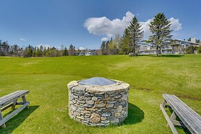 Ski-in/ski-out Peru Condo w/ Fire Pit & Grill!