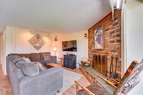 Ski-in/ski-out Peru Condo w/ Fire Pit & Grill!