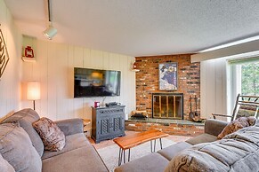 Ski-in/ski-out Peru Condo w/ Fire Pit & Grill!