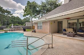 Montgomery Home w/ Yard, Pool & Hot Tub!