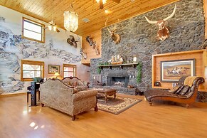 Near Sitgreaves Natl Park: High Country Farmhouse