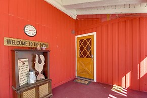 Near Sitgreaves Natl Park: High Country Farmhouse