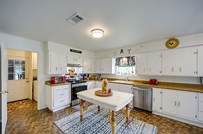 Mcqueeney Home w/ Grill ~ 10 Mi to New Braunfels