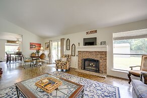 Mcqueeney Home w/ Grill ~ 10 Mi to New Braunfels