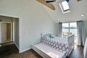 Weymouth Waterfront Getaway w/ Swim Spa & Hot Tub