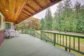 Riverfront Rental w/ Deck: 4 Mi to Wallace Falls!