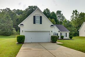 Cozy North Carolina Abode - Minutes From Downtown!