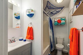 Lakefront Keystone Heights Home w/ Boat Ramp!